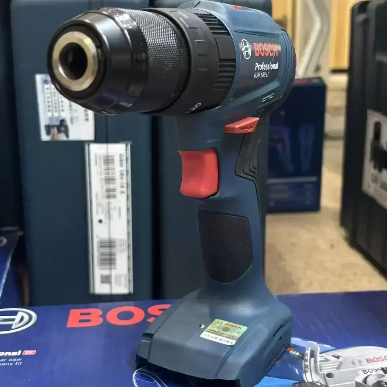 สว่านกระแทกไร้สายแบบมอเตอร์ไร้ - Brushless Cordless Electric Drill 18V บทวิจารณ์และราคา